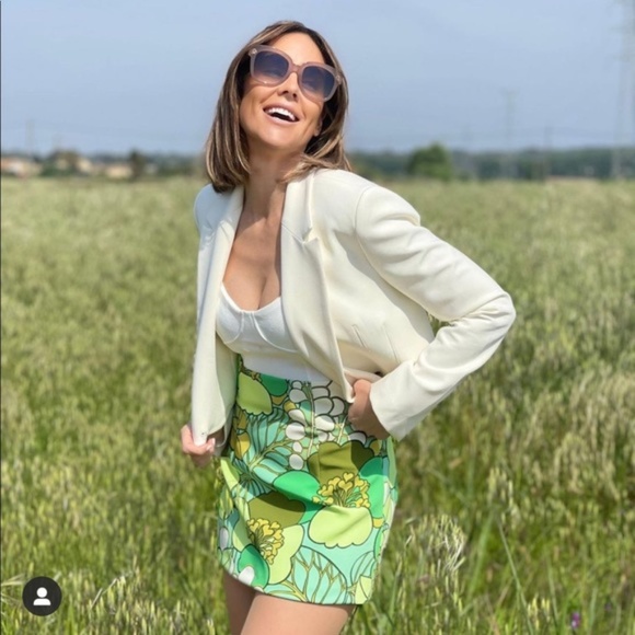 🌳  Zara Green Printed Mini Skirt  🌳 - Picture 7 of 16